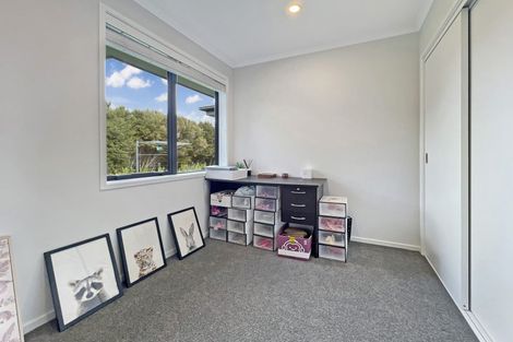 Photo of property in 3 Omahuru Road, Glenbrook, 2681