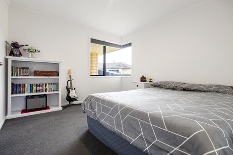 Photo of property in 13 Bellona Place, Flagstaff, Hamilton, 3210