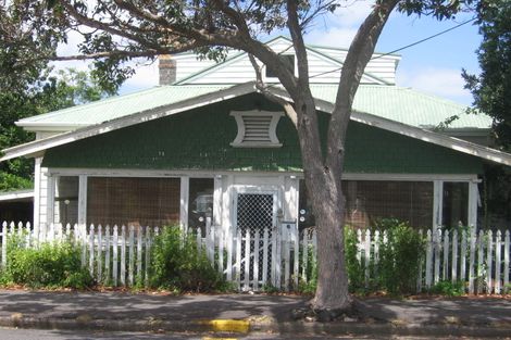 Photo of property in 6 Domain Street, Devonport, Auckland, 0624