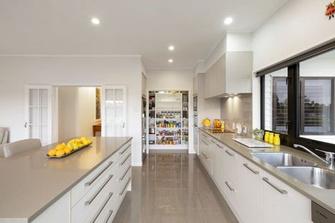 Photo of property in 150 Lake Crescent, Hamilton Lake, Hamilton, 3204