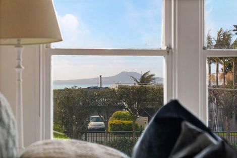 Photo of property in 24 Takutai Avenue, Bucklands Beach, Auckland, 2012