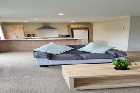 Photo of property in 22 Bridle Way, Omokoroa, 3114