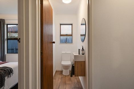 Photo of property in 32 Redwood Grove, Hokowhitu, Palmerston North, 4410