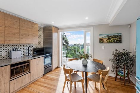 Photo of property in 97 Scenic Drive, Titirangi, Auckland, 0604