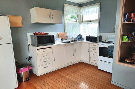 Photo of property in 1374 Whangaparaoa Road, Army Bay, Whangaparaoa, 0930