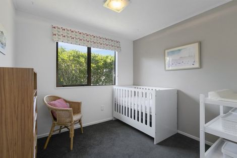 Photo of property in 5 Waipounamu Drive, Kelson, Lower Hutt, 5010