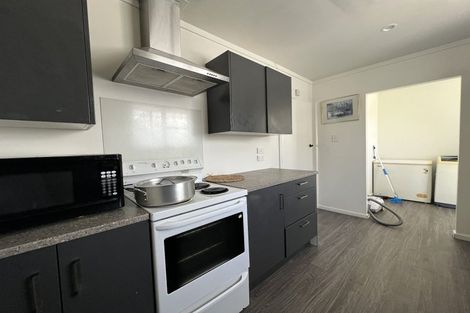 Photo of property in 25 Paul Crescent, Fairfield, Hamilton, 3214