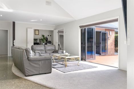 Photo of property in 15 Malbec Place, Rototuna, Hamilton, 3210