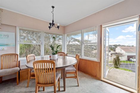 Photo of property in 491 Beach Road, Murrays Bay, Auckland, 0630