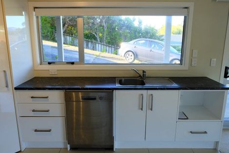 Photo of property in 9 Exploration Way, Whitby, Porirua, 5024