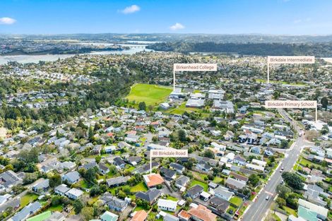 Photo of property in 88 Birkdale Road, Birkdale, Auckland, 0626