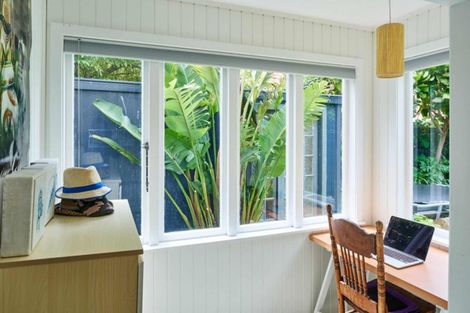 Photo of property in 59 Marine Parade, Eastbourne, Lower Hutt, 5013