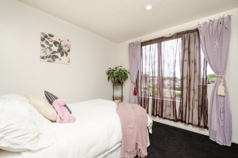 Photo of property in 15 Albionvale Road, Glen Eden, Auckland, 0602