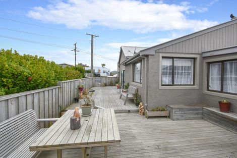 Photo of property in 18 Bath Street, Brighton, Dunedin, 9035