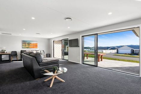 Photo of property in 6 Maunganamu Drive, Wharewaka, Taupo, 3330