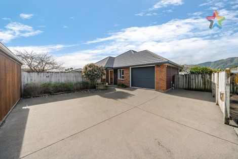 Photo of property in 19 Richmond Grove, Woburn, Lower Hutt, 5010
