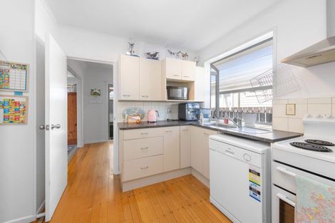 Photo of property in 5 Challinor Street, Pakuranga, Auckland, 2010