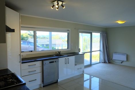 Photo of property in 9 Exploration Way, Whitby, Porirua, 5024
