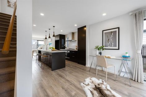 Photo of property in 4 Henry Lloyd Place, Silverdale, 0932