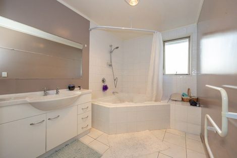 Photo of property in 73 Totara Terrace, Wanaka, 9305