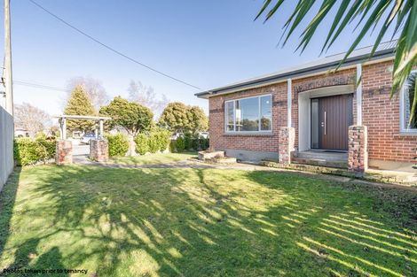 Photo of property in 21 Coutts Road, Gore, 9710