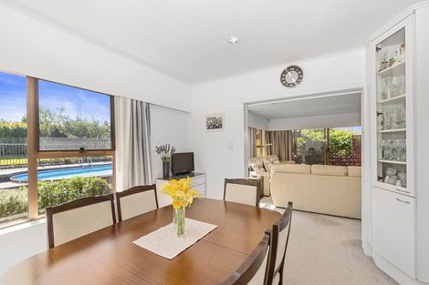 Photo of property in 133 Tiroroa Avenue, Te Atatu South, Auckland, 0610