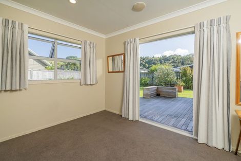 Photo of property in 8 Dotterel Place, Whitianga, 3510