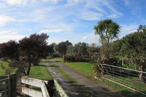 Photo of property in 74 Mangaone Road, Halcombe, Feilding, 4779