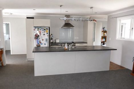 Photo of property in 128 Coronation Road, Papatoetoe, Auckland, 2025