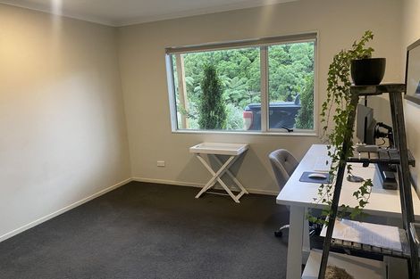 Photo of property in 41b Karina Road, Merrilands, New Plymouth, 4312