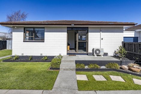 Photo of property in 1/202 Grimseys Road, Redwood, Christchurch, 8051