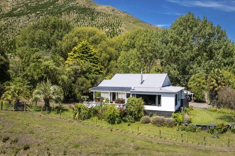 Photo of property in 122 Waipunga Road, Eskdale, Napier, 4181
