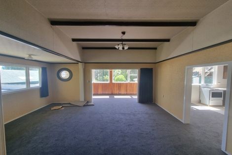 Photo of property in 11 Fitzherbert East Road, Aokautere, Palmerston North, 4471