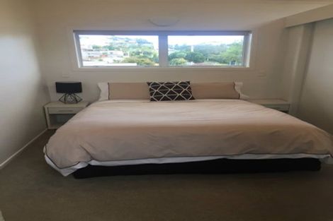 Photo of property in 85 Exmouth Road, Northcote, Auckland, 0627