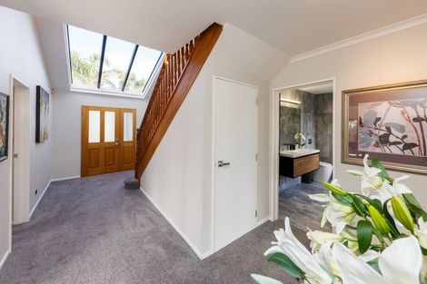 Photo of property in 27 Abby Road, Fitzherbert, Palmerston North, 4410