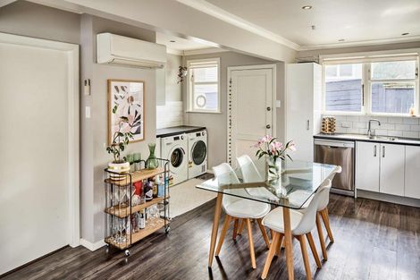 Photo of property in 15 Penguin Grove, Waitangirua, Porirua, 5024