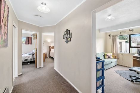 Photo of property in 13 Atarau Grove, Paraparaumu, 5032