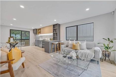 Photo of property in 25b Lavery Place, Sunnynook, Auckland, 0632