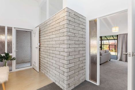 Photo of property in 1/35 Swanson Road, Henderson, Auckland, 0610