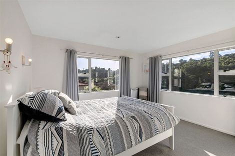 Photo of property in 51 Te Puia Drive, Aotea, Porirua, 5024
