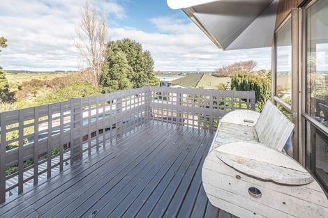 Photo of property in 1a East Way, Durie Hill, Whanganui, 4500