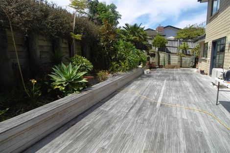 Photo of property in 11 Baker Street, Fairview Heights, Auckland, 0632