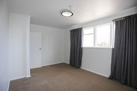 Photo of property in 33 Flay Crescent, Burnside, Christchurch, 8053