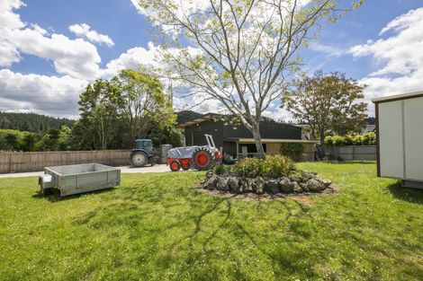 Photo of property in 6 Applemoors Way, Riverhead, 0820