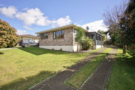 Photo of property in 6 Randell Place, Te Puke, 3119