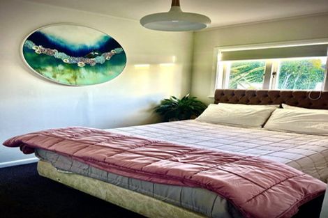 Photo of property in 21 Tindalls Bay Road, Tindalls Beach, Whangaparaoa, 0930