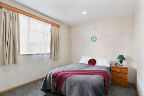 Photo of property in 32 Bracken Road, Paparangi, Wellington, 6037