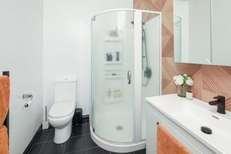 Photo of property in 2f/11 London Street, Hamilton Central, Hamilton, 3204