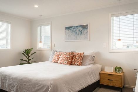 Photo of property in 27 Papareia Road, Karaka, Papakura, 2113