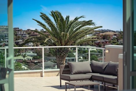 Photo of property in 42 Marellen Drive, Red Beach, 0932